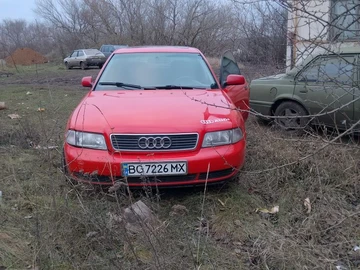 Авто Audi A4 1995 № 8272222