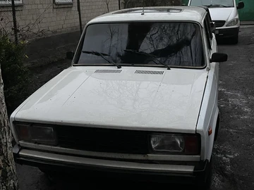 Авто ВАЗ 2105 1992 № 8272235