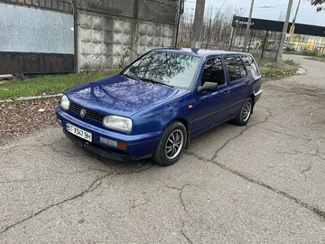 Авто Volkswagen Golf 1995 № 8272252