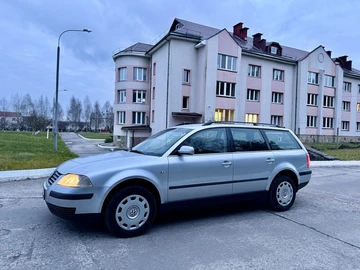 Авто Volkswagen Passat Variant 2001 № 8272318