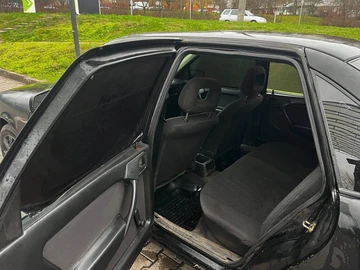 Авто Opel Vectra 1997 № 8272335