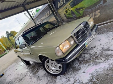 Авто Mercedes W123 1984 № 8272457