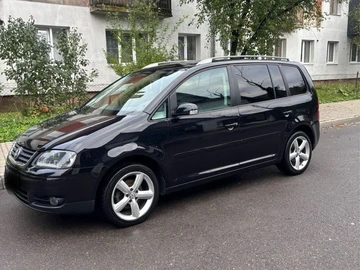 Авто Volkswagen Touran 2006 № 8272624