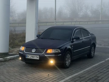 Авто Volkswagen Passat Sedan 2002 № 8272800