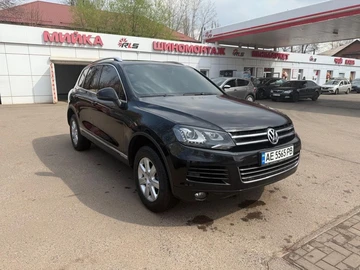 Авто Volkswagen Touareg 2013 № 8272801