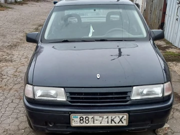 Авто Opel Vectra 1990 № 8272816