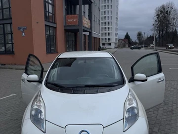 Авто Nissan Leaf 2013 № 8272909