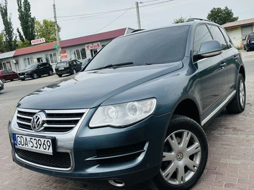 Авто Volkswagen Touareg 2006 № 8273005