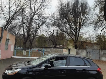 Авто Citroen C4 2012 № 8273075