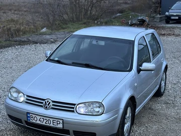 Авто Volkswagen Golf 2000 № 8273211
