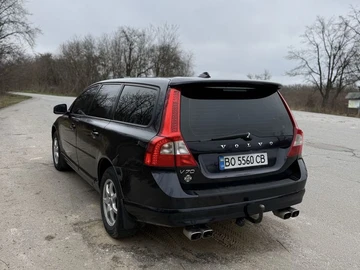 Авто Volvo V70 2009 № 8273217