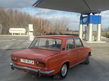 Авто ВАЗ 2103 1976 № 8273540