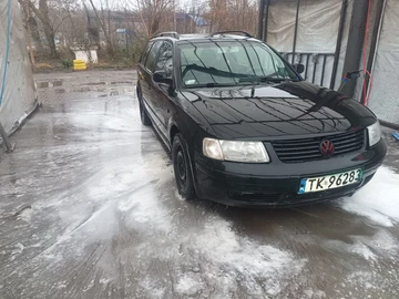 Авто Volkswagen Passat Variant 1999 № 8273707