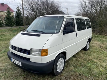Авто Volkswagen Transporter 2000 № 8273880