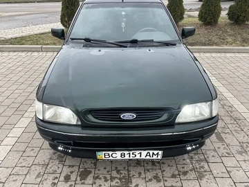 Авто Ford Escort 1994 № 8274036