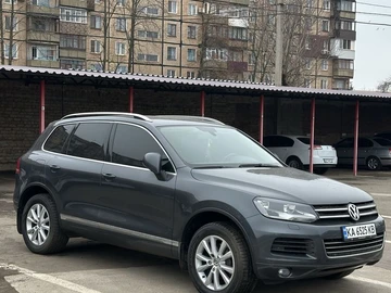 Авто Volkswagen Touareg 2013 № 8274170