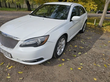 Авто Chrysler 200 2013 № 8274652