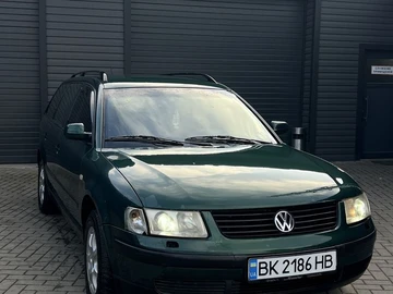 Авто Volkswagen Passat Variant 1999 № 8274671