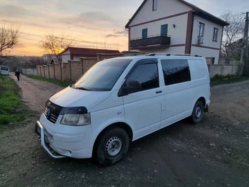 Авто Volkswagen Transporter 2008 № 8275011