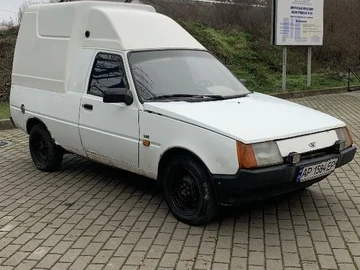 Авто ЗАЗ Таврия 2004 № 8275021