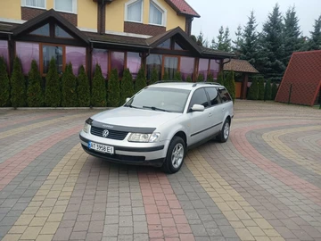 Авто Volkswagen Passat Variant 1999 № 8275032