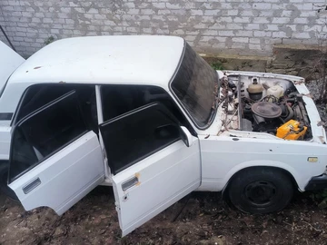 Авто ВАЗ 2107 2004 № 8275039