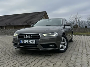 Авто Audi A4 2013 № 8275042