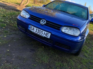 Авто Volkswagen Golf 2000 № 8275101