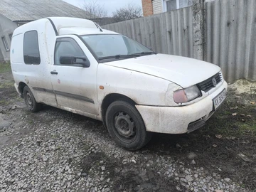 Авто Volkswagen Caddy 2000 № 8275134