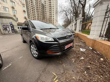 Авто Ford Escape 2016 № 8275264