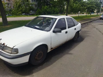 Авто Opel Vectra 1991 № 8275289