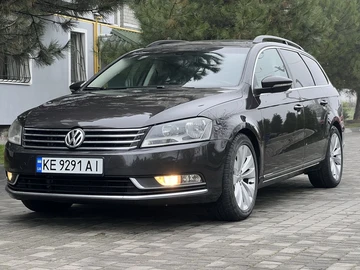 Авто Volkswagen Passat Hatchback 2011 № 8275301