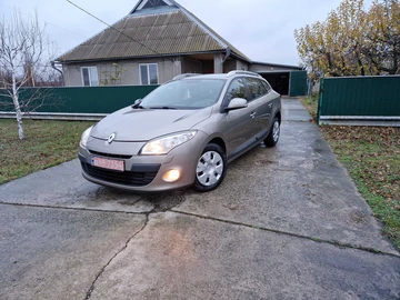 Авто Renault Megane 2010 № 8275332