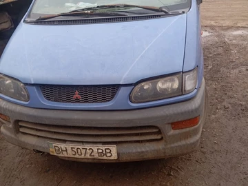 Авто Mitsubishi Delica 1999 № 8275603
