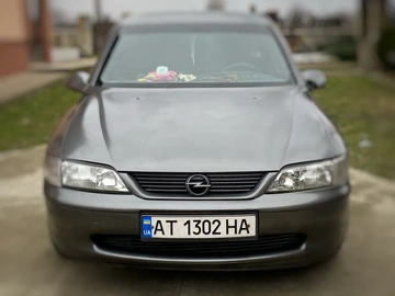 Авто Opel Vectra 1996 № 8276005