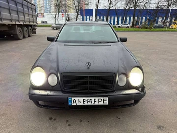 Авто Mercedes Mb 1998 № 8276292