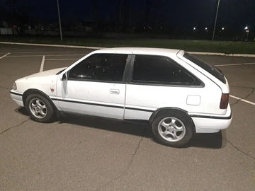 Авто Hyundai Pony 1992 № 8276454
