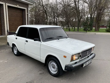 Авто ВАЗ 2107 1988 № 8276464