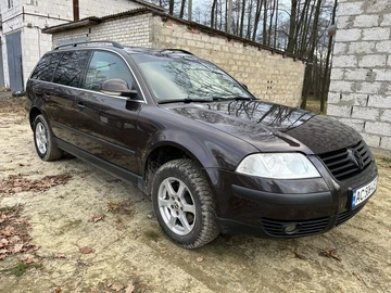 Авто Volkswagen Passat Variant 2003 № 8276548