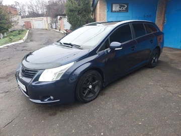 Авто Toyota Avensis 2010 № 8276560