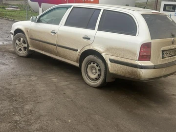 Авто Skoda Octavia 1999 № 8276571