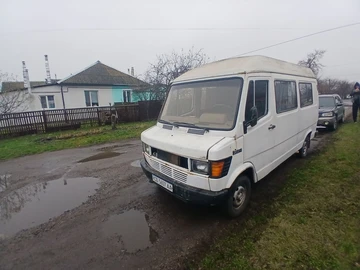 Авто Mercedes T-Mod  1988 № 8276663