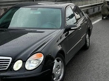 Авто Mercedes 220 2005 № 8276737