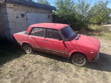 Авто ВАЗ 2107 1982 № 8277049