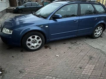 Авто Audi A4 2001 № 8277317