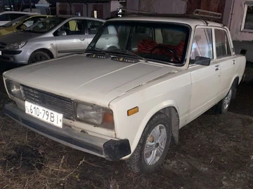 Авто ВАЗ 2107 1989 № 8277319