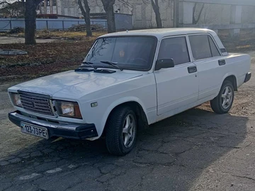 Авто ВАЗ 2107 1988 № 8277504