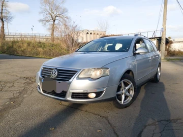 Авто Volkswagen Passat Variant 2010 № 8277539