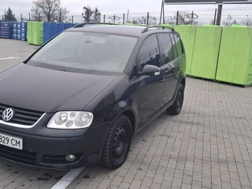 Авто Volkswagen Touran 2006 № 8277606