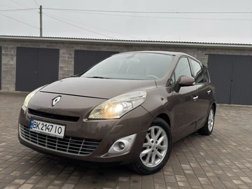 Авто Renault Grand Scenic 2010 № 8277608